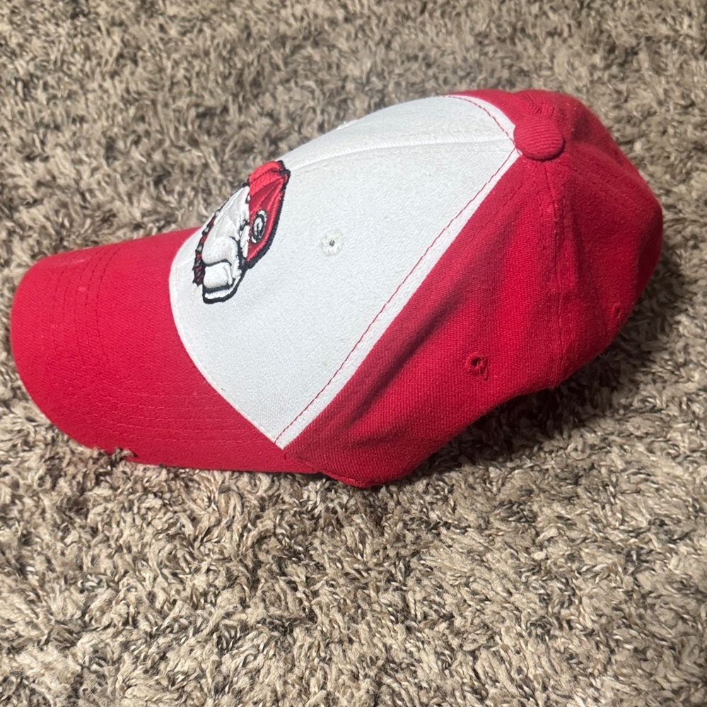 Red and White Georgia Bulldog Cap - Picture 4 of 5